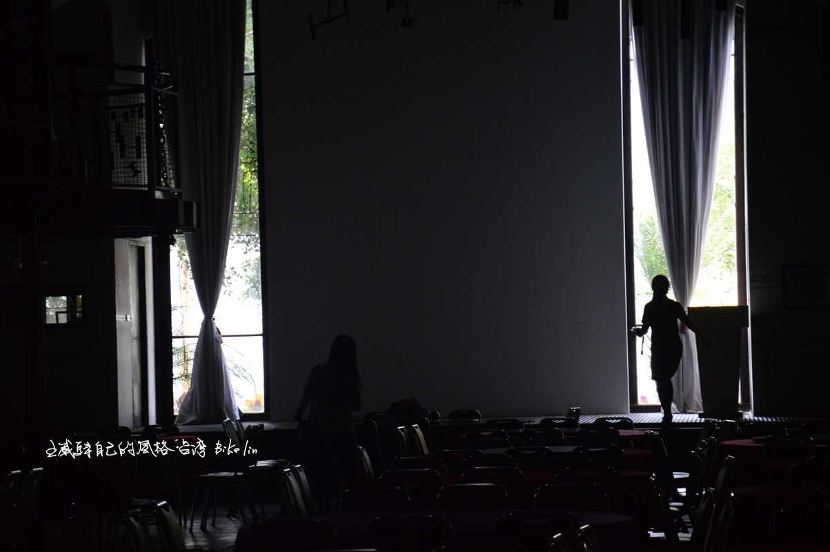 十鼓企研室薛主任拉開「永不出軌宴會廳」布幕，霎那間透光室內