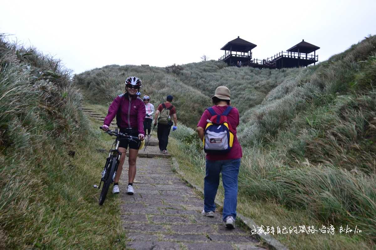 草嶺古道騎車人是稀有旅人