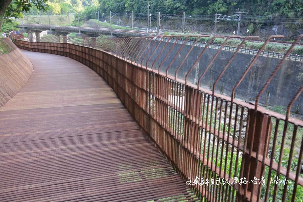 延伸壁掛棧橋
