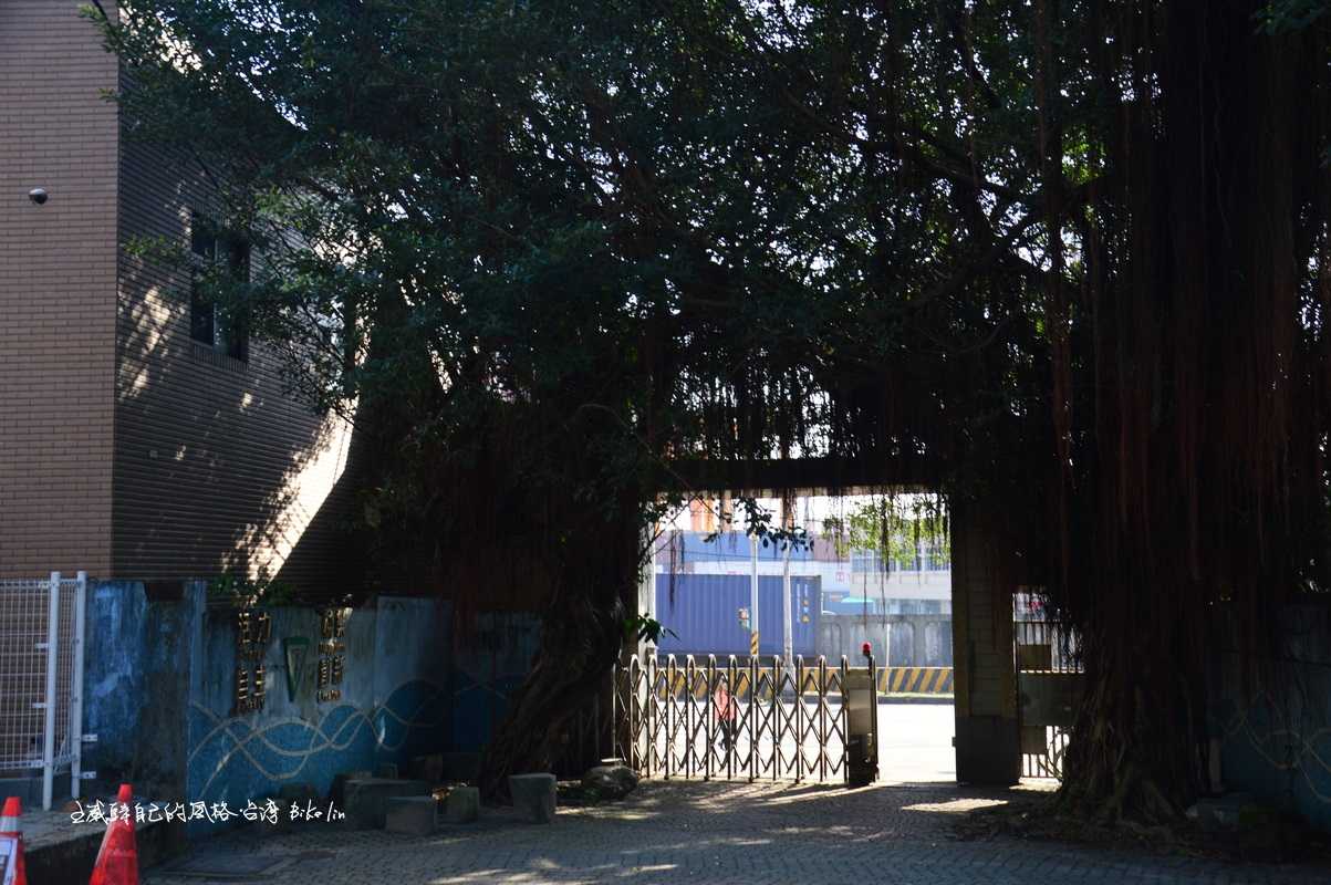 校門口再也見不到基隆外港