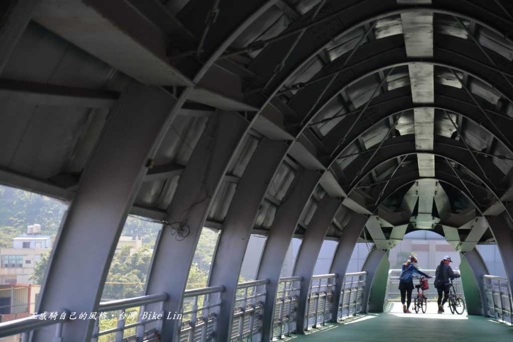朝山曬船橋