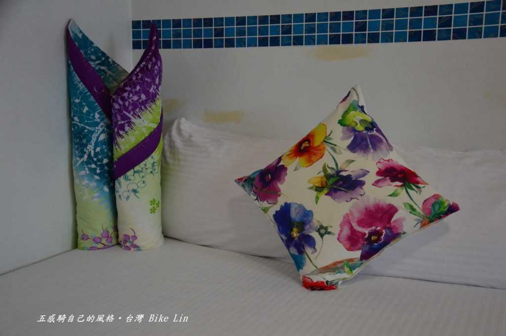 被子摺成棉被花