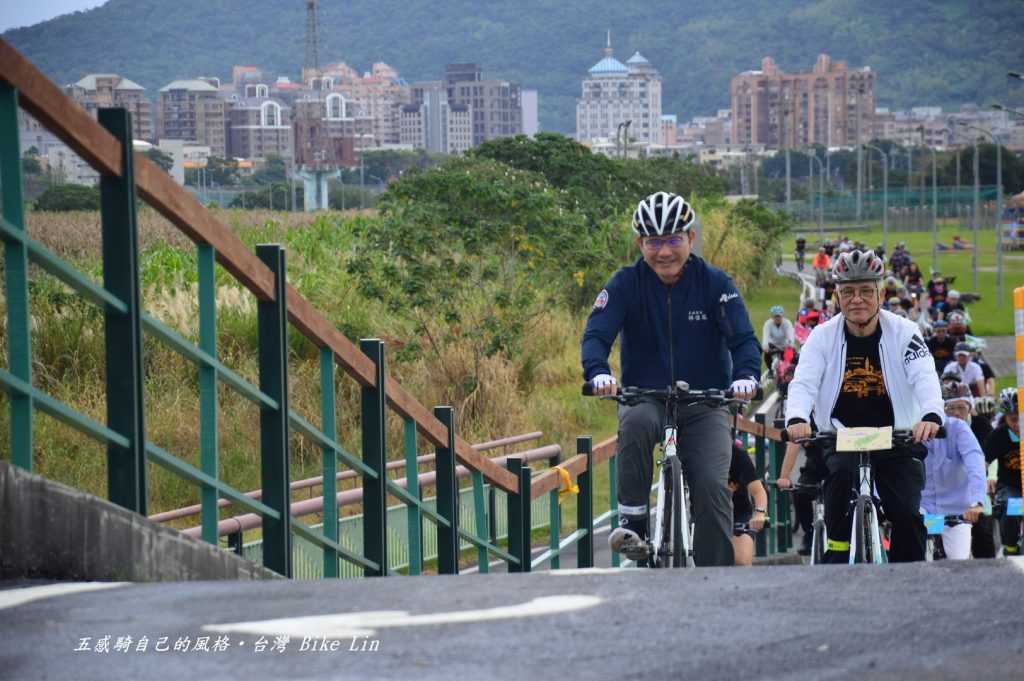 部長這一大步蹬上來宣示著「2021台灣自行車旅遊年」 