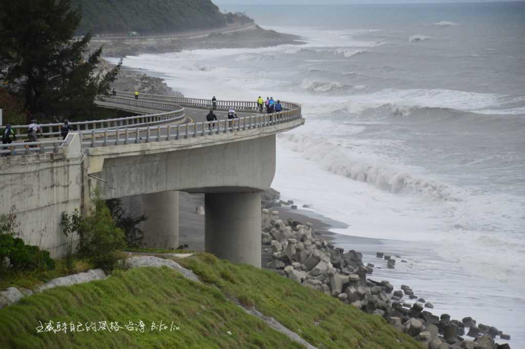 一路無限延伸新水藍台9平洋海岸景觀