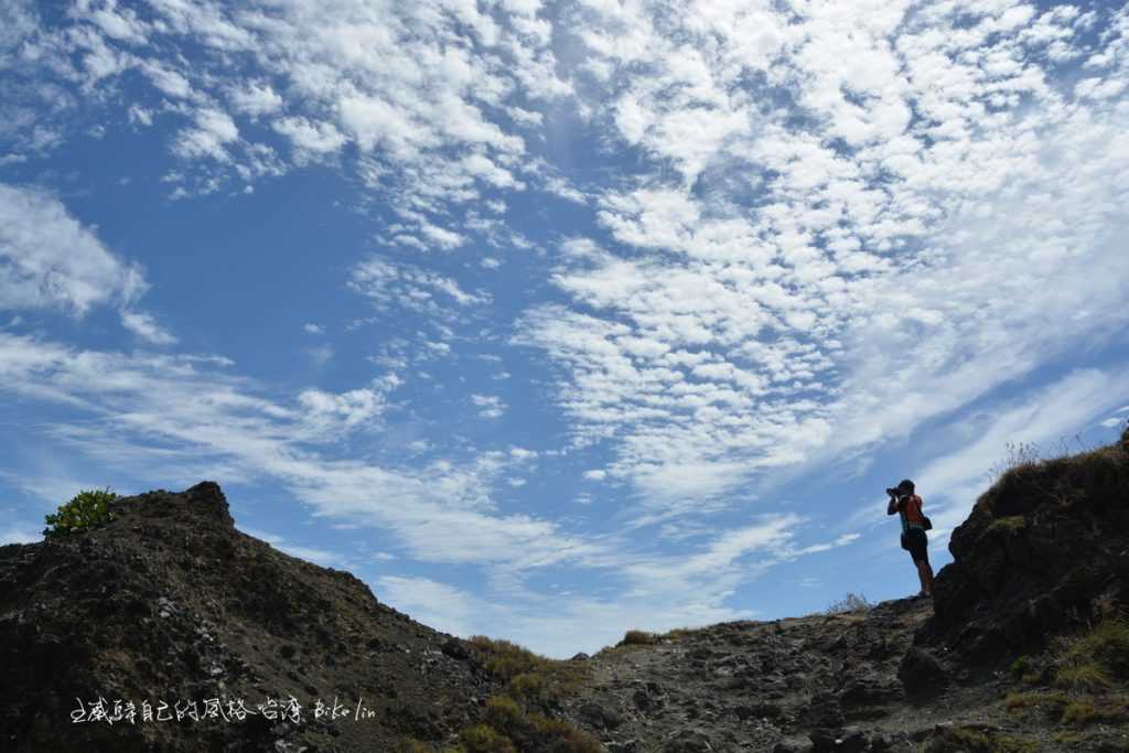 火山岩體聎望，風雲變幻的美