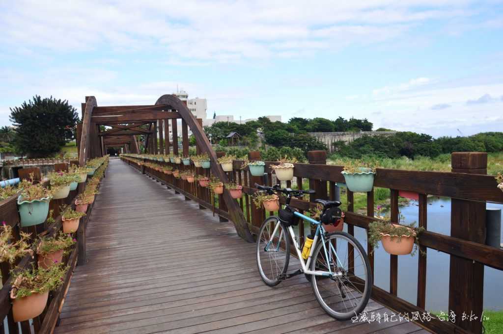 昔日臨港線鐵道鐵橋「米崙溪橋」