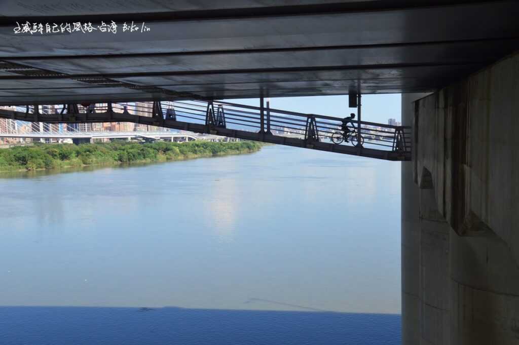 連貫河岸「騎車友善環境」橋樑引道〈新北大橋〉