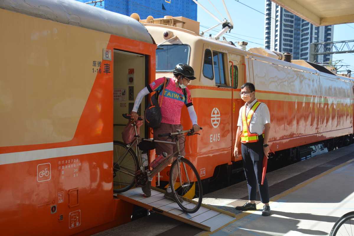 一指神功手機輕觸直擊雲端遊程軌跡