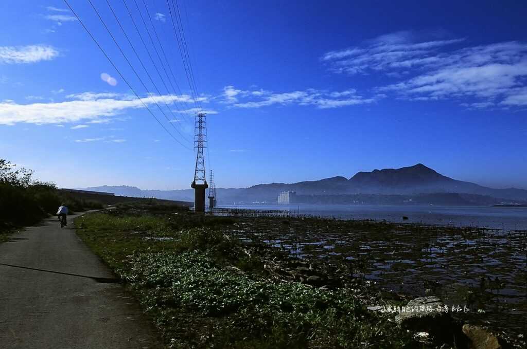  2006年舊「二重堤岸環狀自行車道」貼近淡水河