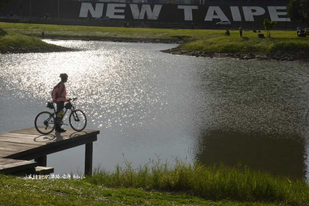 Tour6.恰恰好黃昏光影親吻水面上漣漪魅力「水漾公園」