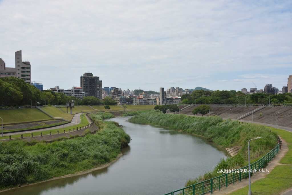 「景尾溪」臨近政大「醉夢溪」