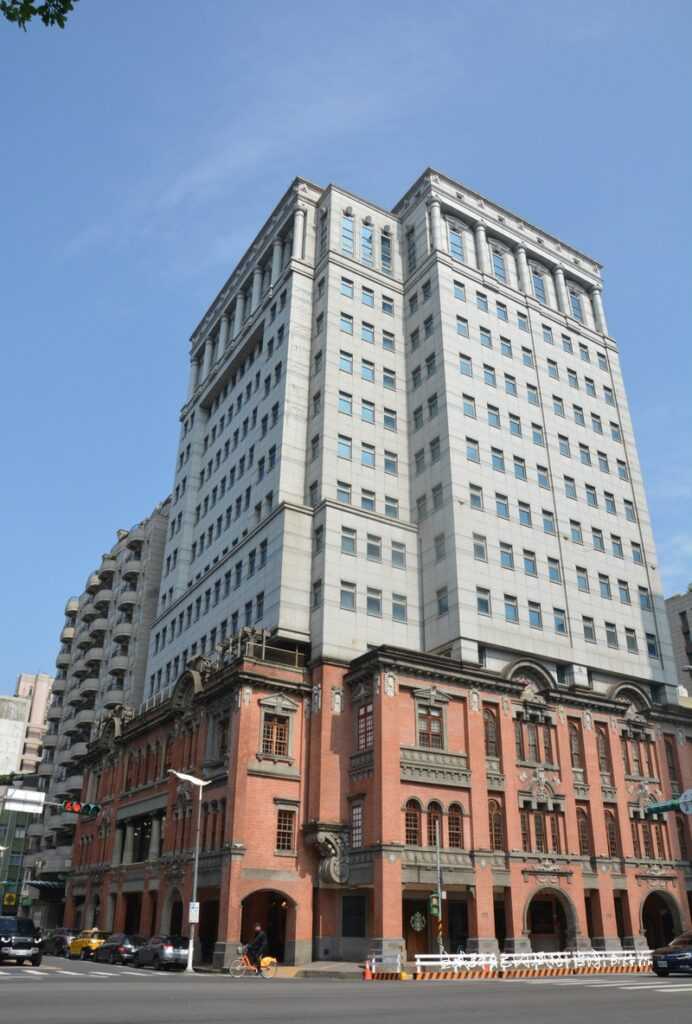 1926年巴洛克建築「葉金塗宅/金泰享商行舊址」