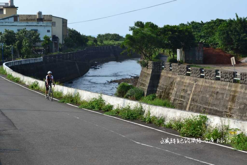 陳厝坑溪「雙灣自行車道」
