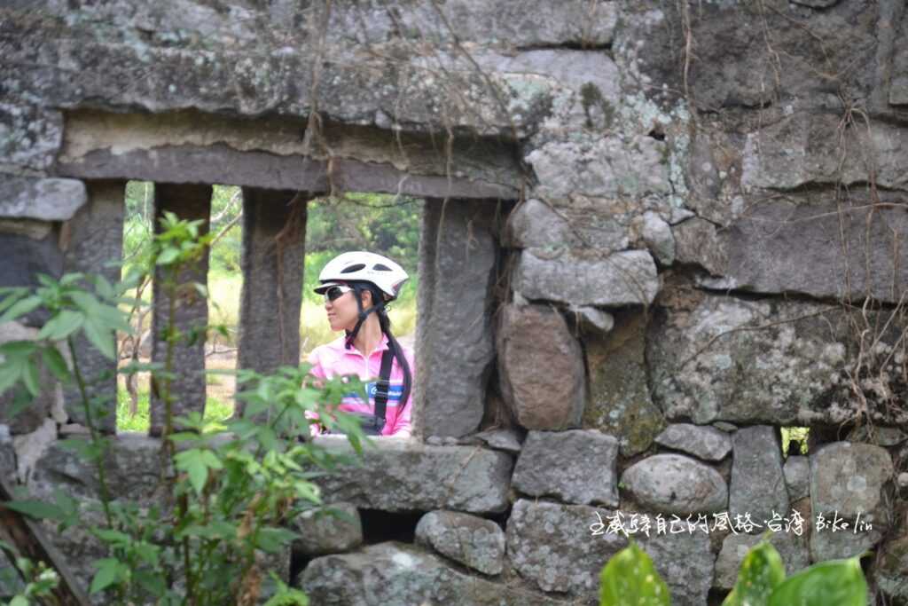 古厝裡外兩樣情