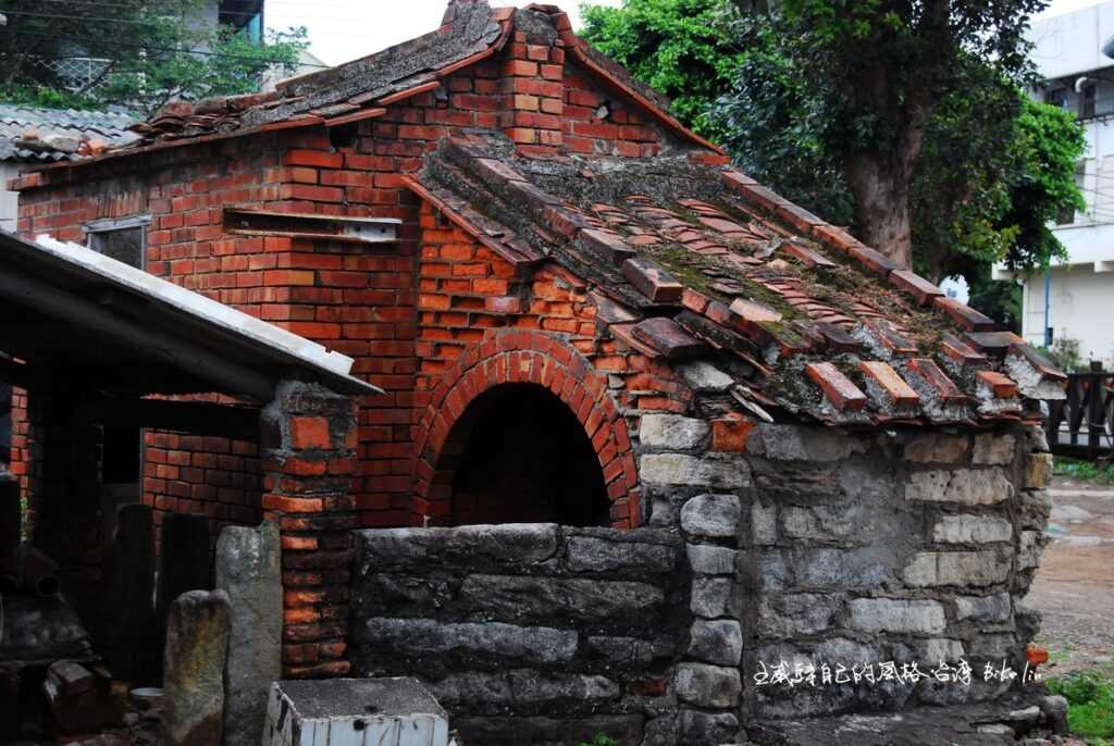 駱家古厝旁散發懷舊情懷農舍