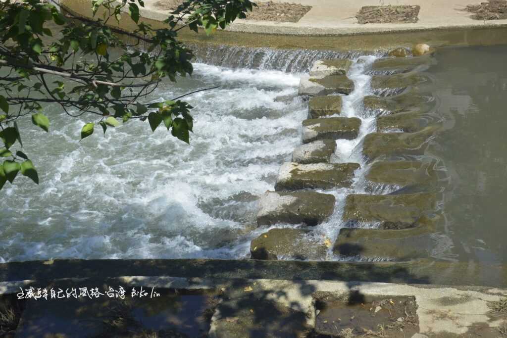 自己找清涼感「公司田溪水瀑之眼」