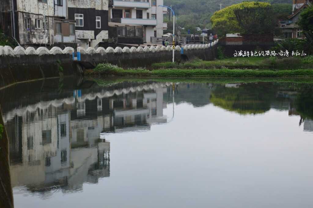 悠靜老街水潭誰都要被抓住