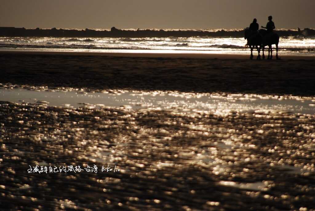 獨鍾愛嗆眼的舊沙崙海水浴場