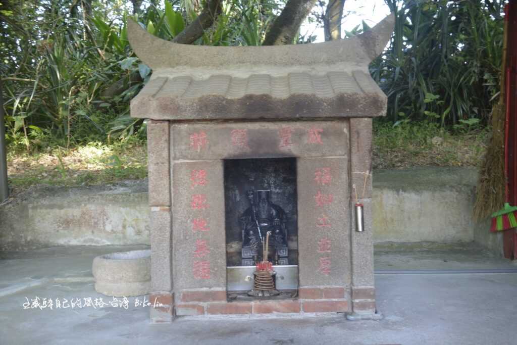 有年份「龍蝦嶼福德宮」